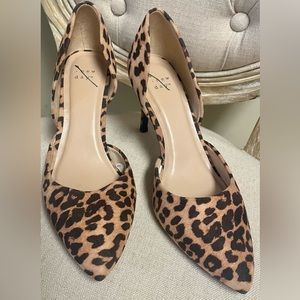 Target a new day Leopard Pumps Sz 7